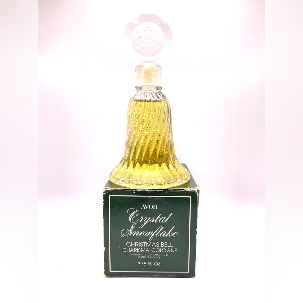 Vintage 1980 Avon Crystal Snowflake Christmas Bell in box